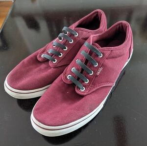 Vans Women's Maroon Burgundy slip on Low Top Size 9.5